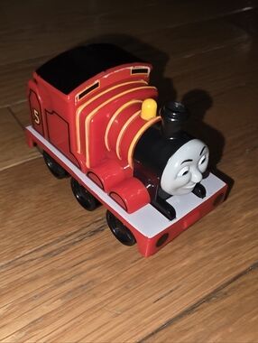 VINTAGE JAMES 2009 Thomas & Friends FRICTION Push-Along Train Toy Red BLACK